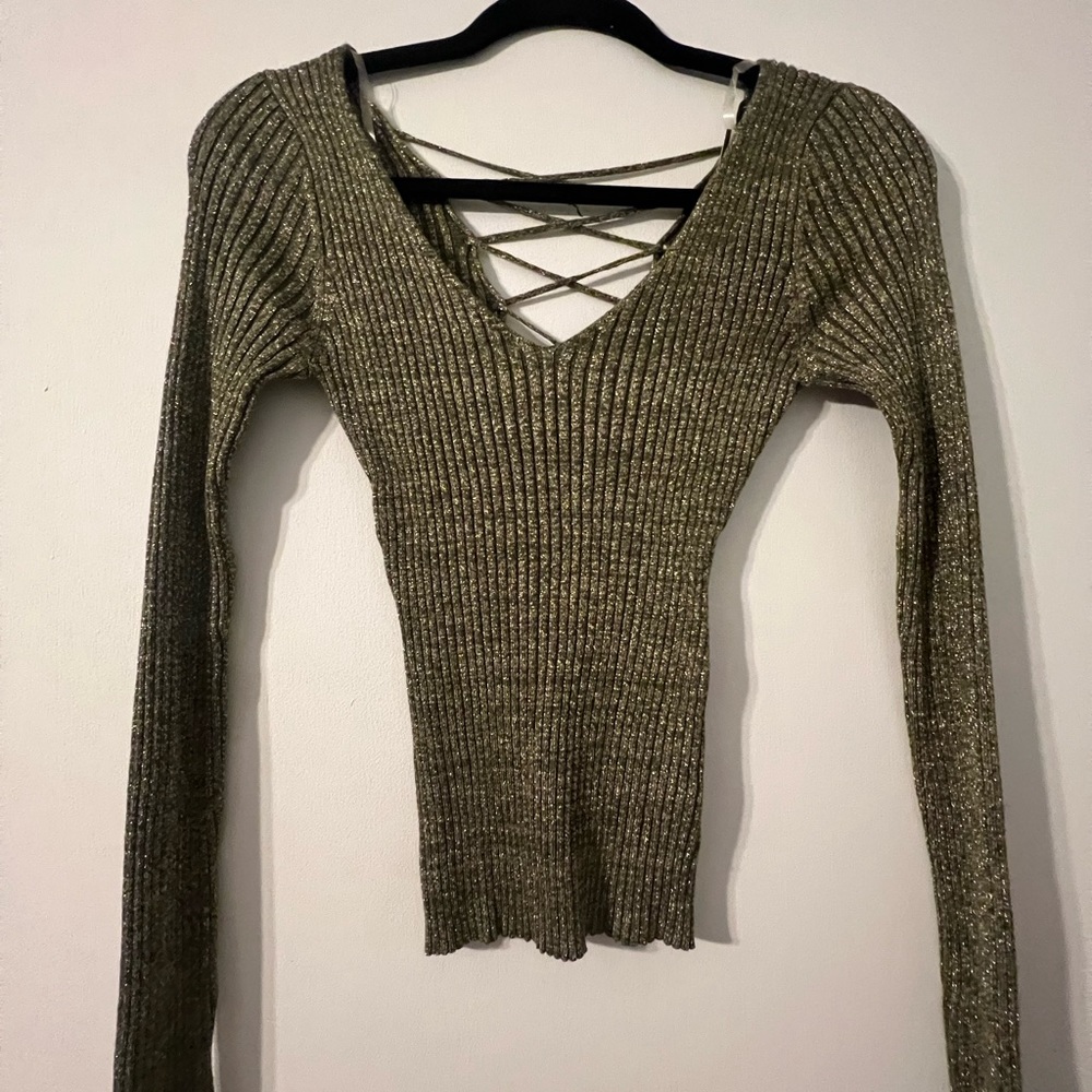 Criss CRoss gold long sleeve top